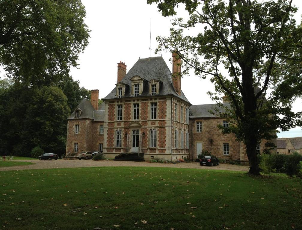 Villeneuve-sur-Allier Chateau De Villars מראה חיצוני תמונה