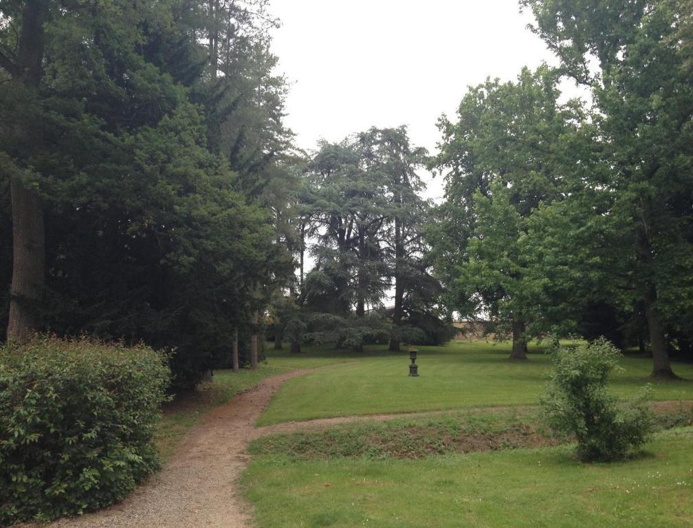 Villeneuve-sur-Allier Chateau De Villars מראה חיצוני תמונה